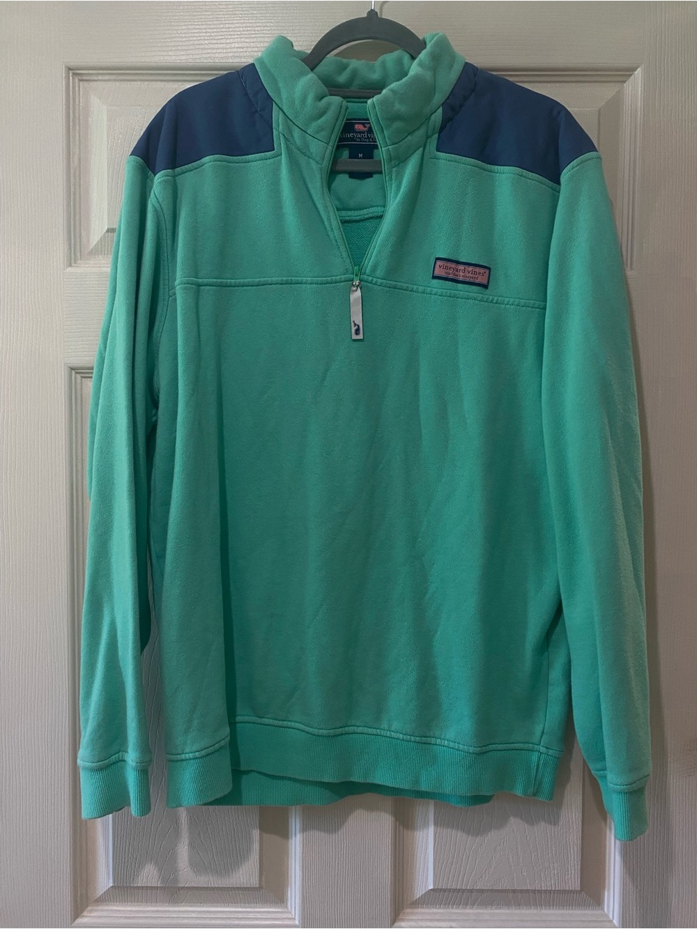 Vineyard Vines Women’s Quarter-Zip Pullover in Mint and Navy in Size Medium